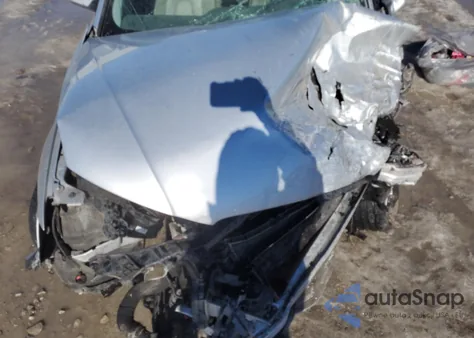 2011 Audi A4 Premium z USA, uszkodzony, nr VIN WAUBFAFL5BN046747